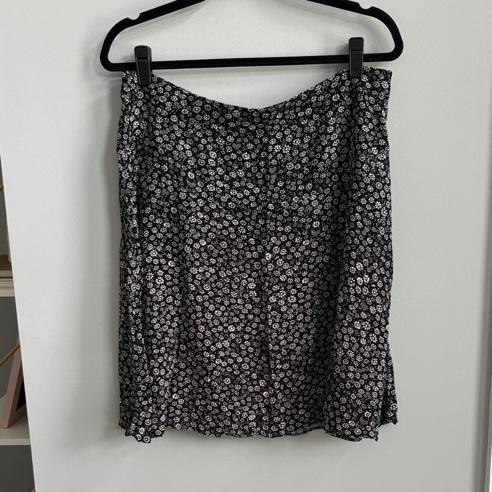 Madewell Black and White Floral Skirt